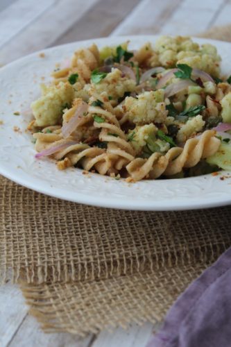 Macarrão com couve flor assada Santo Legume